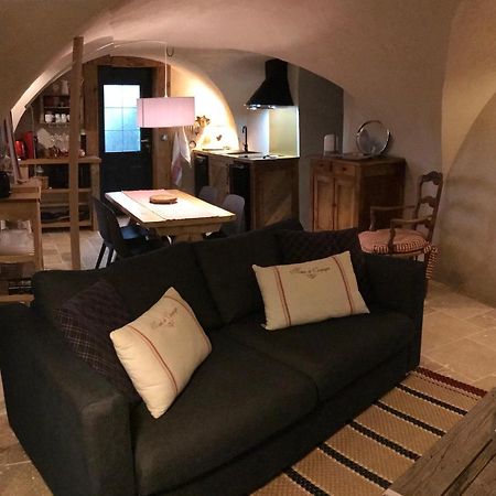 La Suite Lou Le Noyer  Екстер'єр фото